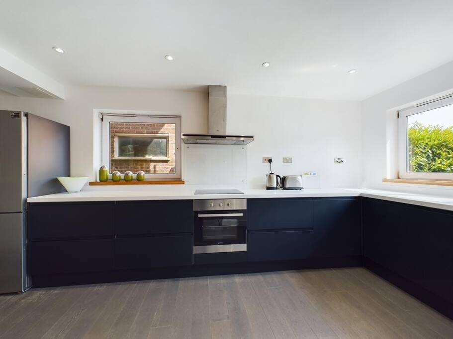 Stylish Cotswold Parking Peaceful Garden Villa Winchcombe Exterior foto