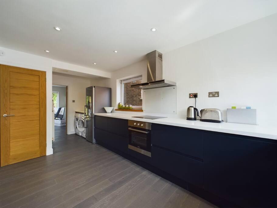 Stylish Cotswold Parking Peaceful Garden Villa Winchcombe Exterior foto